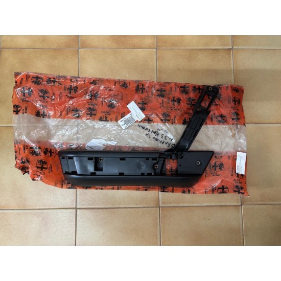 BRACCIOLO PORTA ANT.SX  ALFA 33 '90->