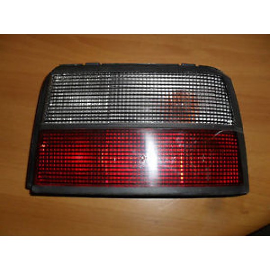 FANALE POST. DX CON RIGHE FIAT CROMA 91