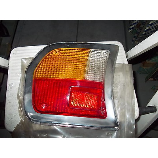 FANALE POST. DX PEUGEOT 504